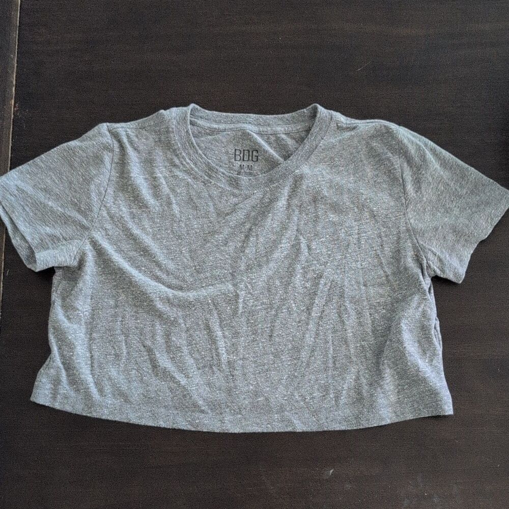 BDG Urban Outfitters Women's Medium Cotton Mid Drift T Shirt Gray box fit